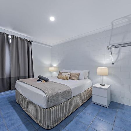 Airlie Sun & Sand Accommodation #5 Еърли Бийч Екстериор снимка